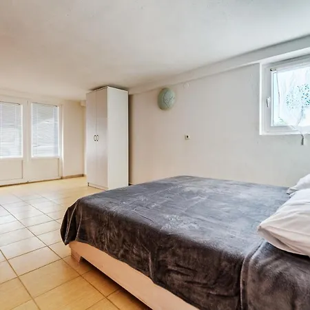 Holiday home Sokolar